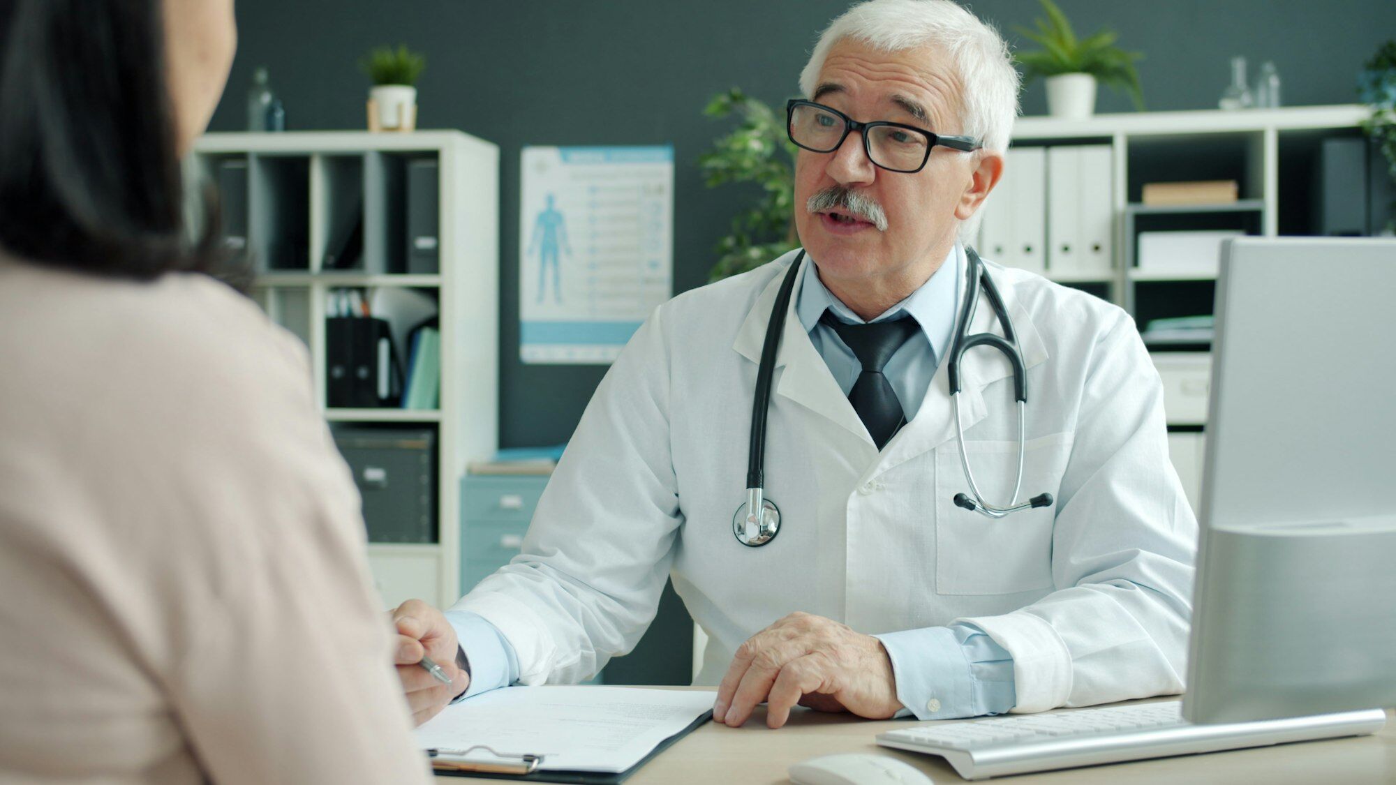 Addiction centers like pH Wellness support alcohol detox and recovery through evidence-based research and care. Clinical reviews in American Family Physician describe a similar staged approach to alcohol withdrawal, using medication to ease withdrawal symptoms and prevent complications.